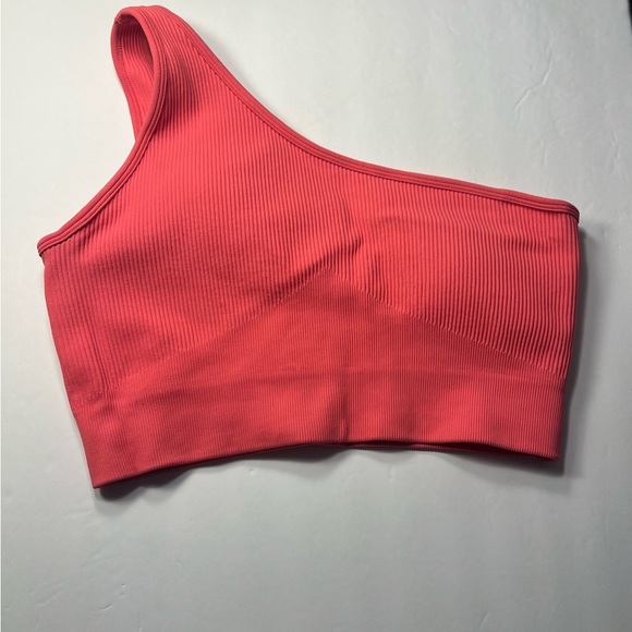 Viral TikTok Style Hot Pink Workout Set – One Shoulder Bra + Biker Shorts (L) - Picture 13 of 15